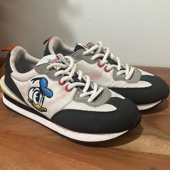 Disney x Zara Kids Sneakers Mickey Mouse & Donald Duck Size 32 - Picture 1 of 7